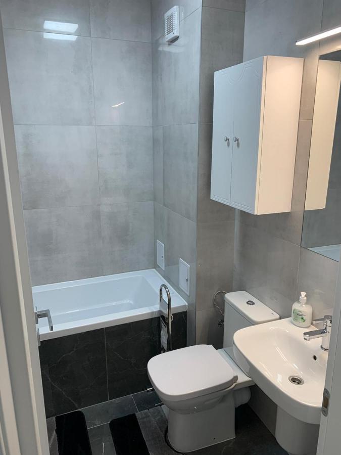 Apartament 2 Camere Prima Nufaru Орадеа Екстериор снимка
