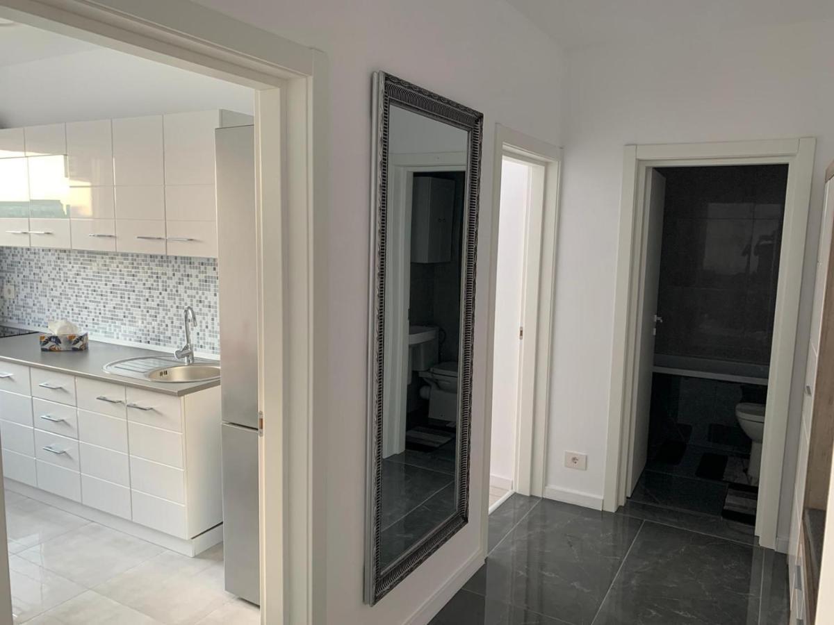 Apartament 2 Camere Prima Nufaru Орадеа Екстериор снимка